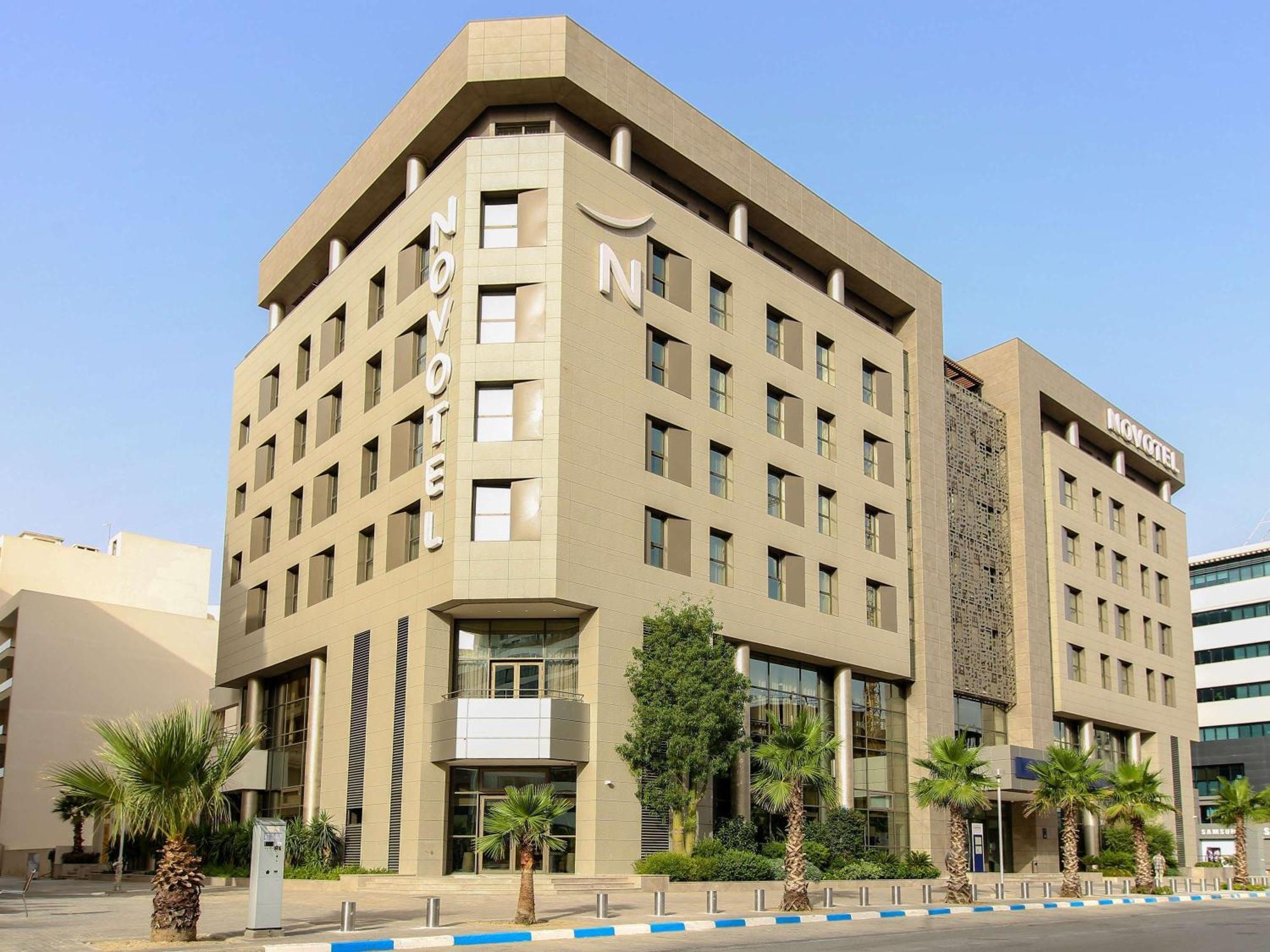 Novotel Tunis Lac Exteriör bild
