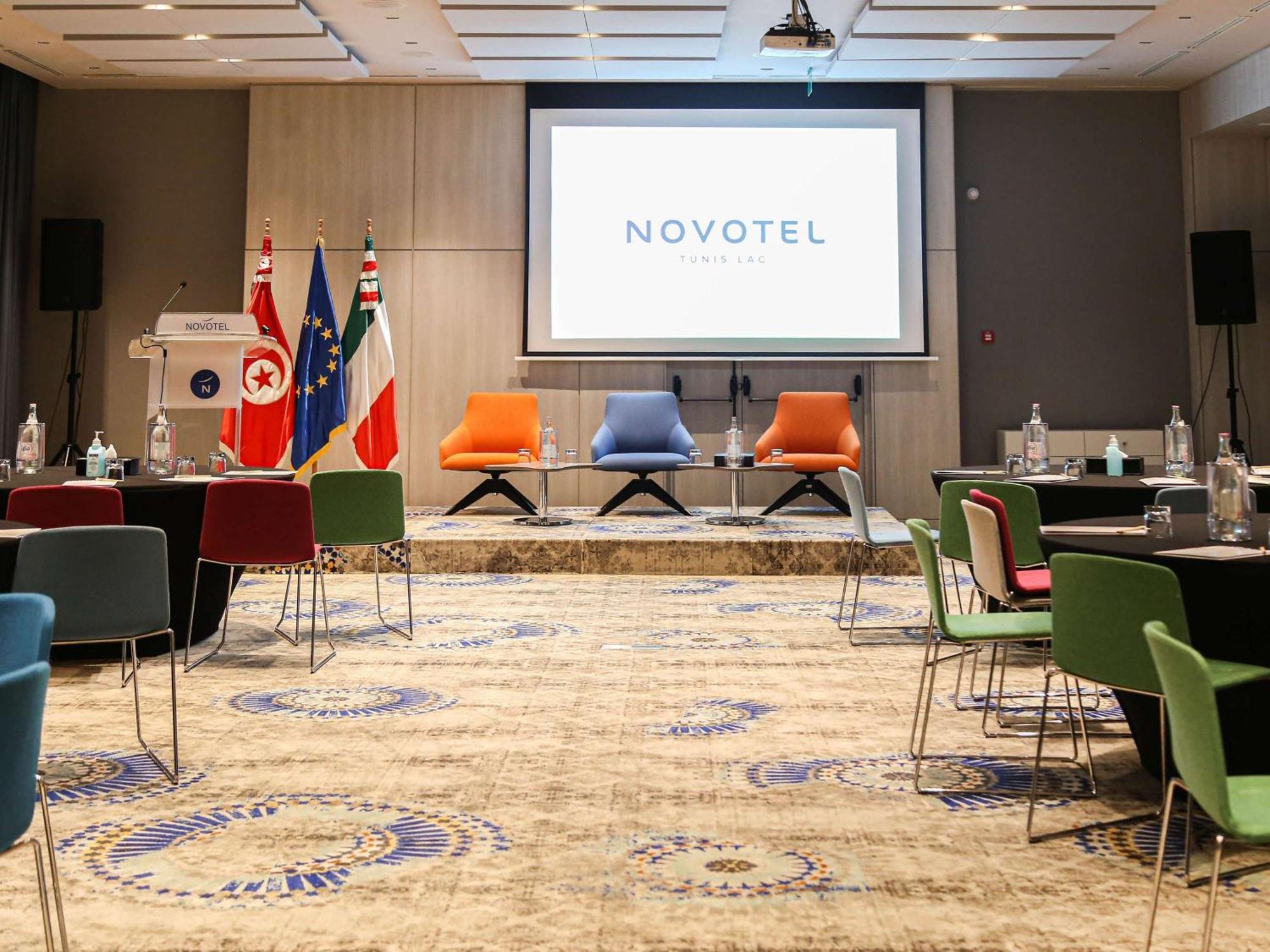Novotel Tunis Lac Exteriör bild